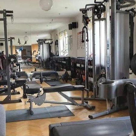 איירדריי The Sleeping Dog Room At The Grumpy Schnauzer Bnb Huge Room, Luxe Suite, Private Hot Tub, Breakfast, Gym, Games Room, Farm Stay, Amazing מראה חיצוני תמונה